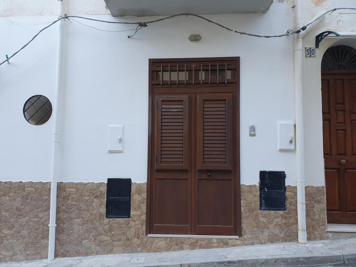 Casa Vacanza Corallo カステッランマーレ・デル・ゴルフォ エクステリア 写真