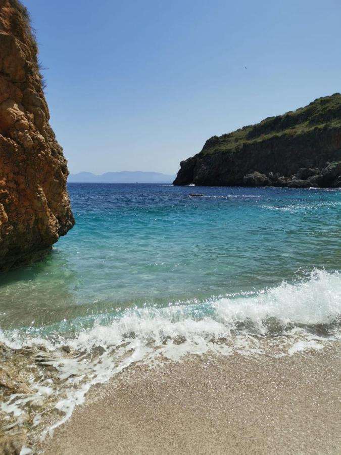 Casa Vacanza Corallo カステッランマーレ・デル・ゴルフォ エクステリア 写真